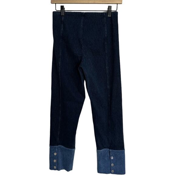 Lysse Blue Two Tone  Button Leg Pull On Denim Capri Pants, Size S - Picture 2 of 8